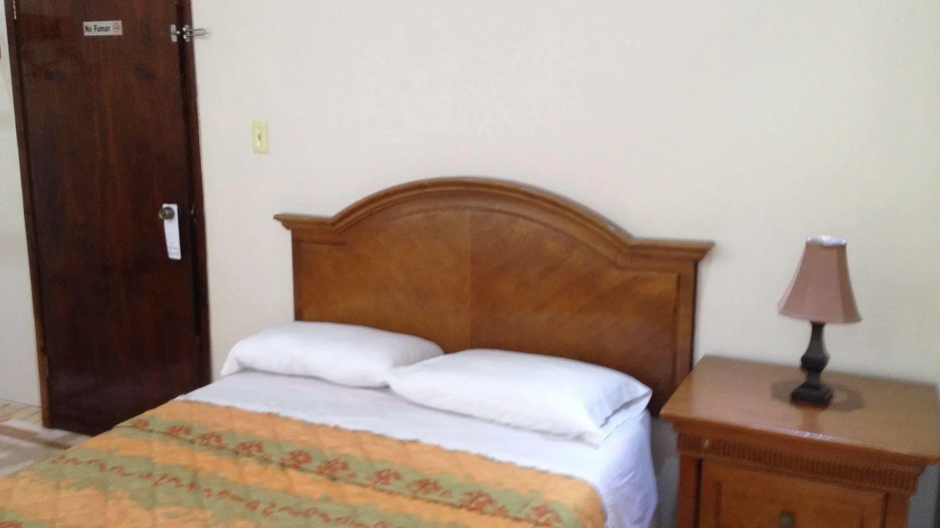 Arecibo Inn